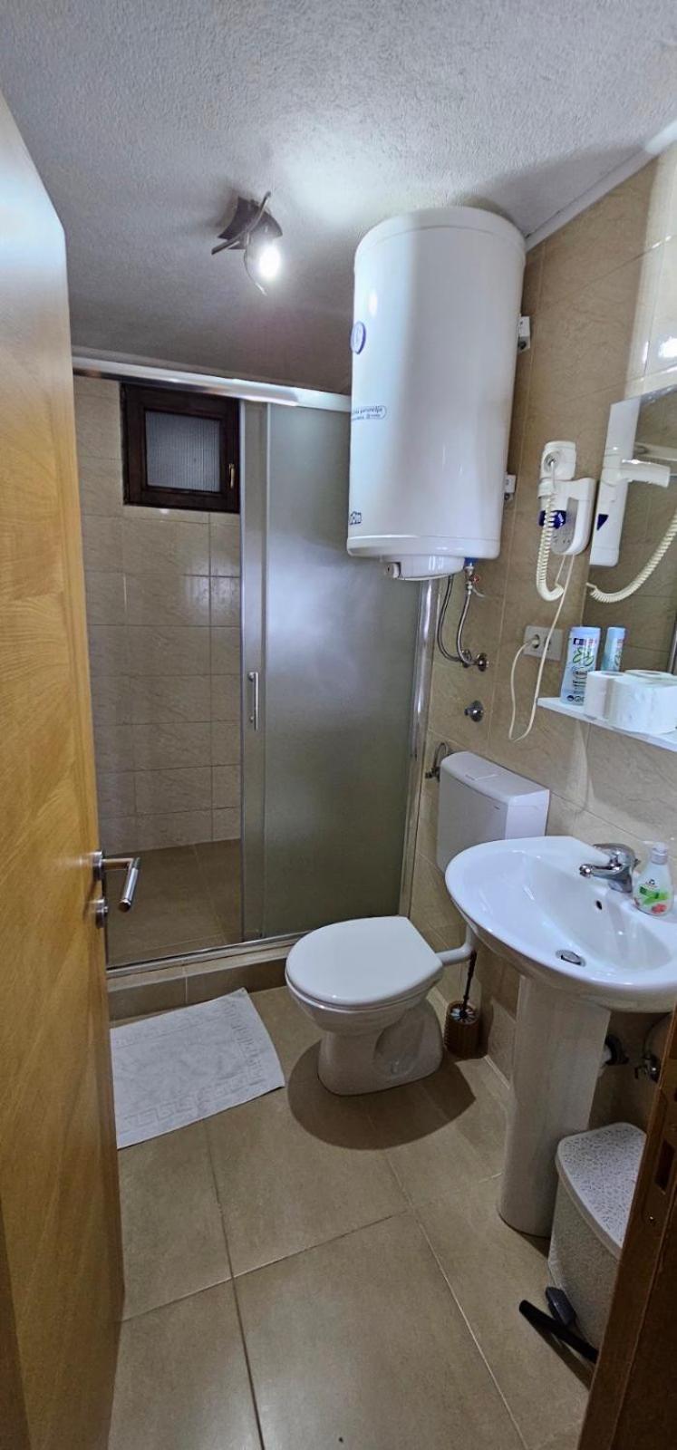 Apartmani Vesto Баня-Лука Экстерьер фото