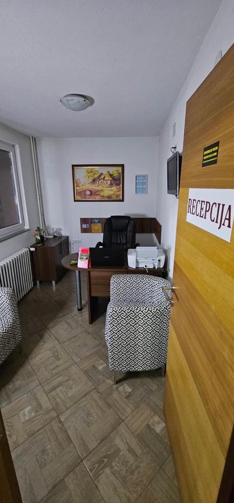Apartmani Vesto Баня-Лука Экстерьер фото