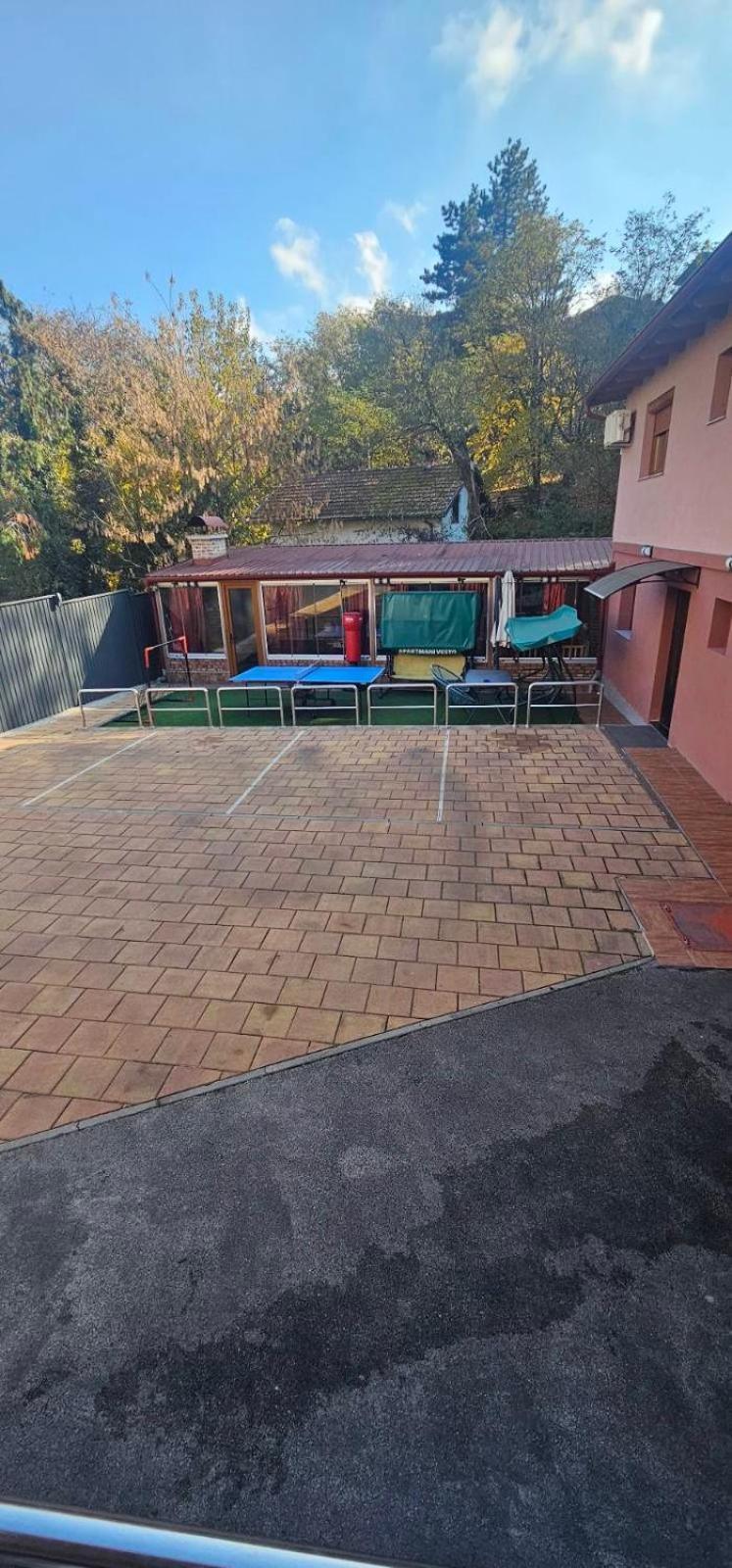 Apartmani Vesto Баня-Лука Экстерьер фото