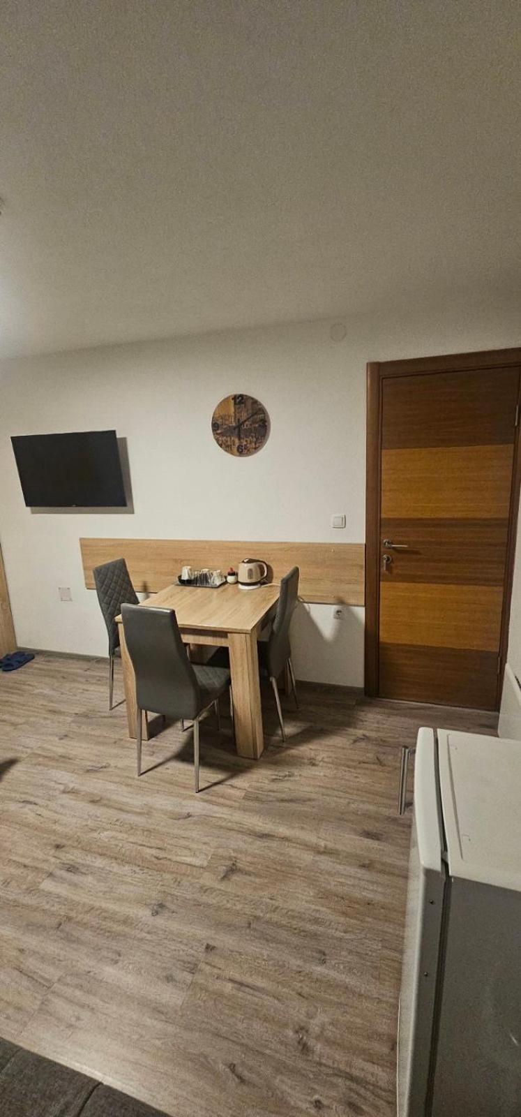 Apartmani Vesto Баня-Лука Экстерьер фото