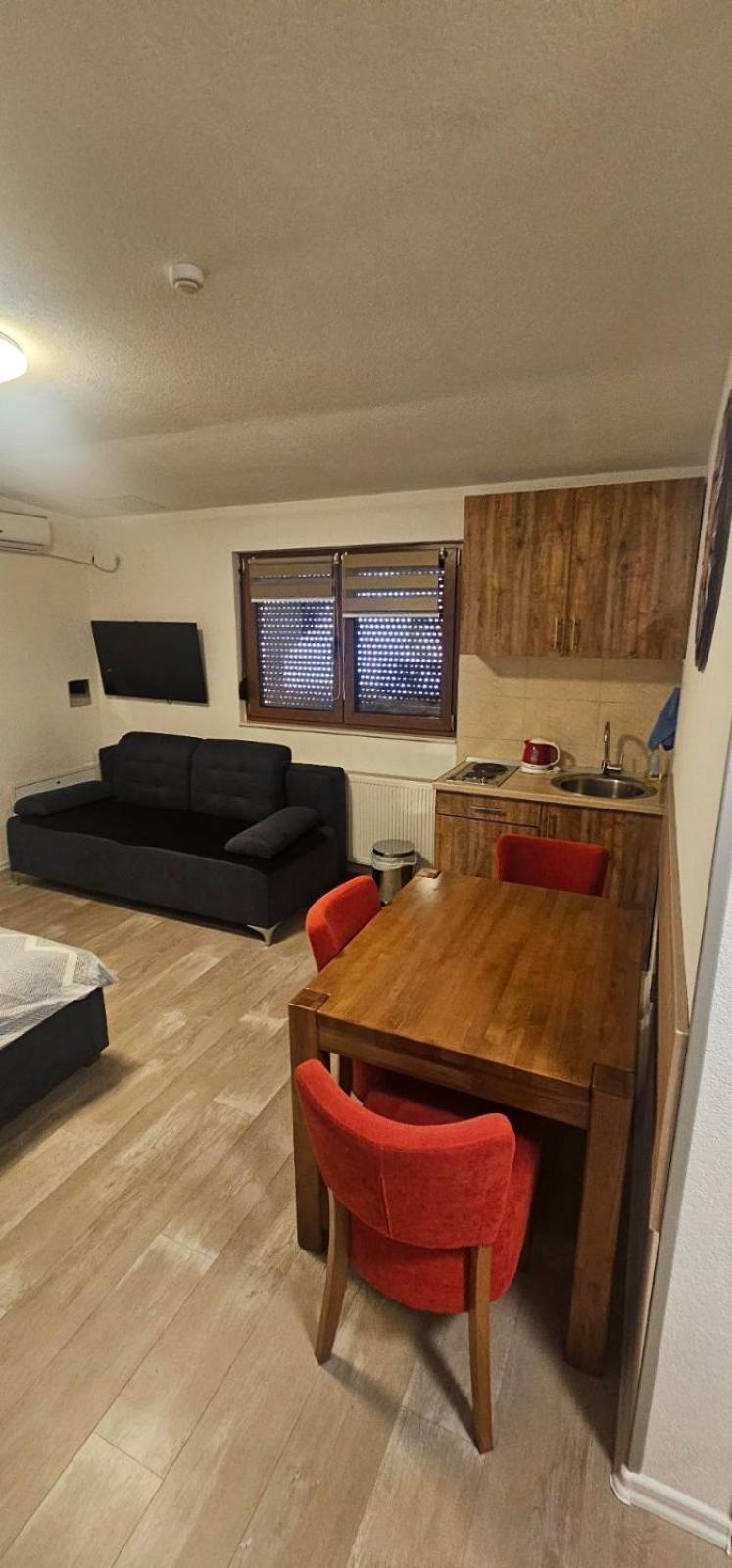 Apartmani Vesto Баня-Лука Экстерьер фото